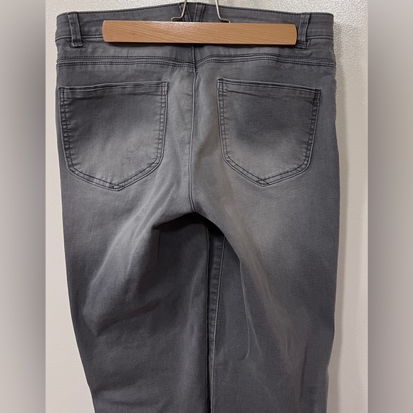 Wit & Wisdom Lux Touch High Rise Gray Rhinestones Ab Solution’s Jeans - Picture 5 of 8